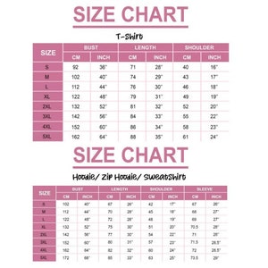 Puede incluir: Tabla de tallas para camisetas y sudaderas con capucha. La tabla muestra las medidas en pulgadas y cent&iacute;metros para el pecho, la longitud, el hombro y la manga.