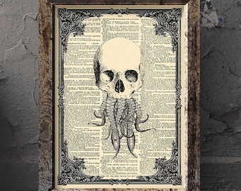 Cthulhu Skull Art Print: Vintage Gothic Horror Home Decor