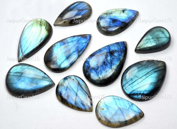 Finest Quality, Blue Flash, 539 Carat Lot, Natural Black Rainbow