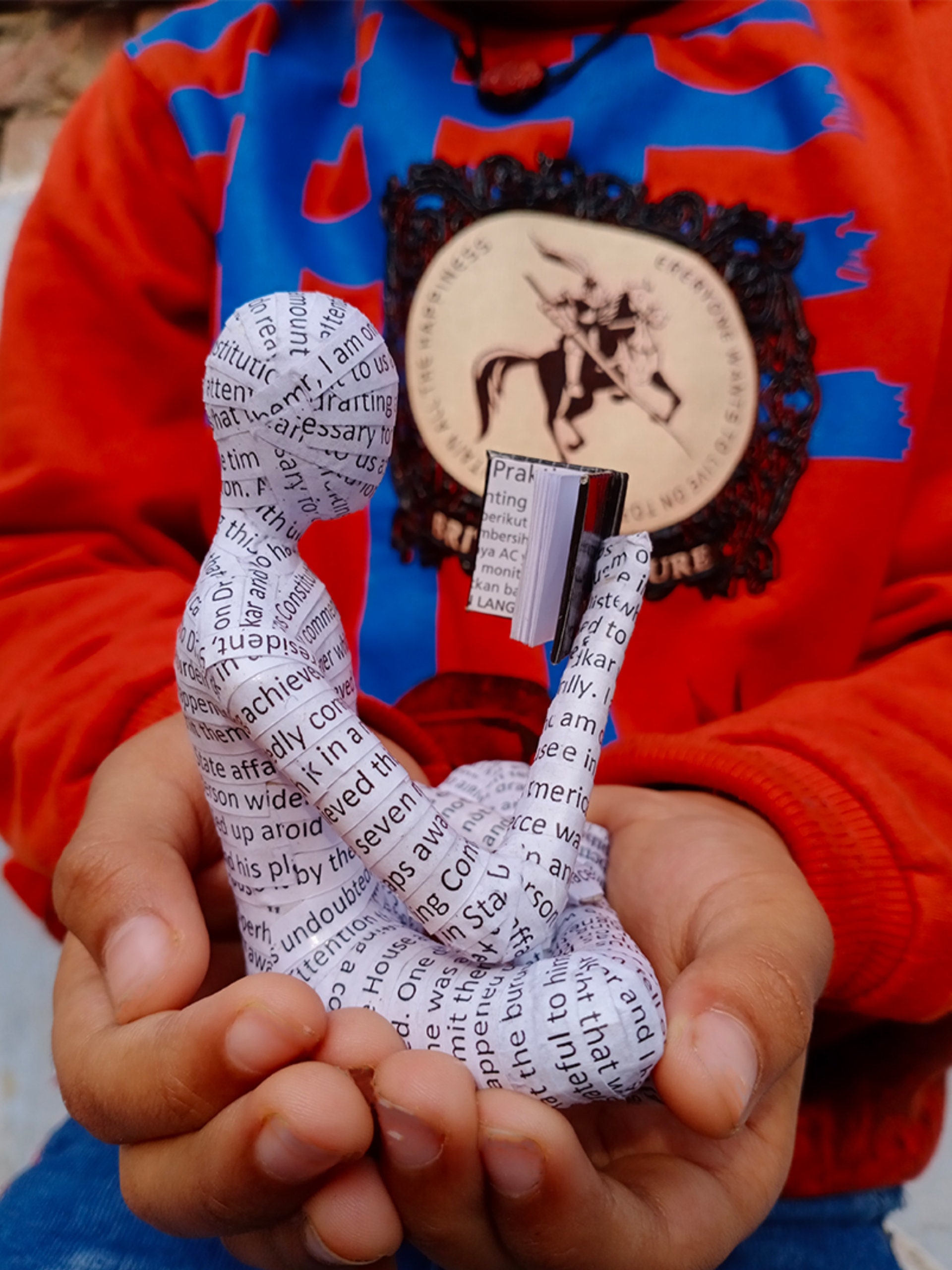 Papier Mache Sculpture, Sculpture Figurine Book Reading, Collectible