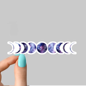 blauwe universum gestapelde maanstickers, paarse universumstickers, hemelse maanstickers, sterren laptopstickers, kampbekersticker,