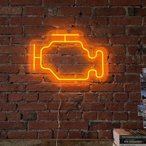 Pode incluir: Uma placa de madeira rústica com o texto "Welcome to our home" em estilo manuscrito. A placa é retangular, com um acabamento desgastado e um design simples e convidativo. Adequada para uso interno ou externo.