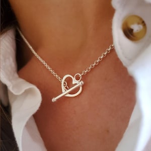 【HYERES LOR】Pebble Heart Silver Material T-Bar Necklace(S) HYERES LOR】Pebble Heart Silver Material T-Bar Necklace(S