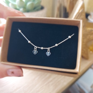 Tobillera de corazón de plata de ley, cadena de tobillo de corazón, tobillera satélite, tobillera personalizada, tobillera con inicial de plata, tobillera familiar, Día de la Madre