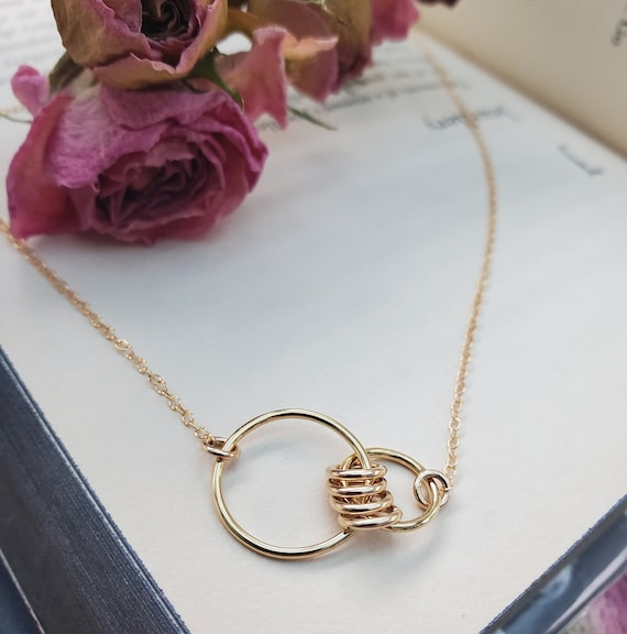 Mother's Family Birthstone Interlocking Double Circle Necklace Mother's Family Birthstone Interlocking Double Circle Necklace