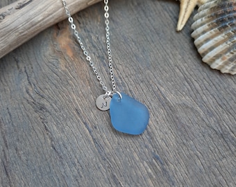 Collier initial en verre de mer - Collier en argent sterling personnalisé - Bijoux rares en verre de mer de couleur bleue - Délicat - Cadeau pour elle - Unique