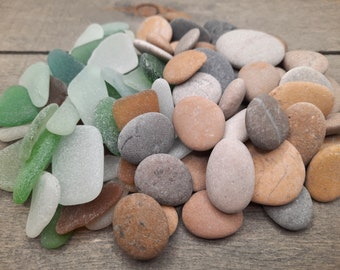 Ciottoli da spiaggia e vetro marino in grandi quantità, 100 pezzi, piatti e colorati, autentici ritrovamenti sulla spiaggia, di medie e piccole dimensioni, articoli per l&#39;artigianato, arte con ciottoli, decorazioni da spiaggia