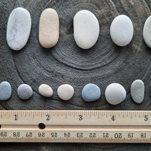 Bulk of 100 Pebbles, Flat & Colorful Genuine Beach Stones, Medium to Small Size, Craft Supply, Pebble Art, Beach Decor image 9