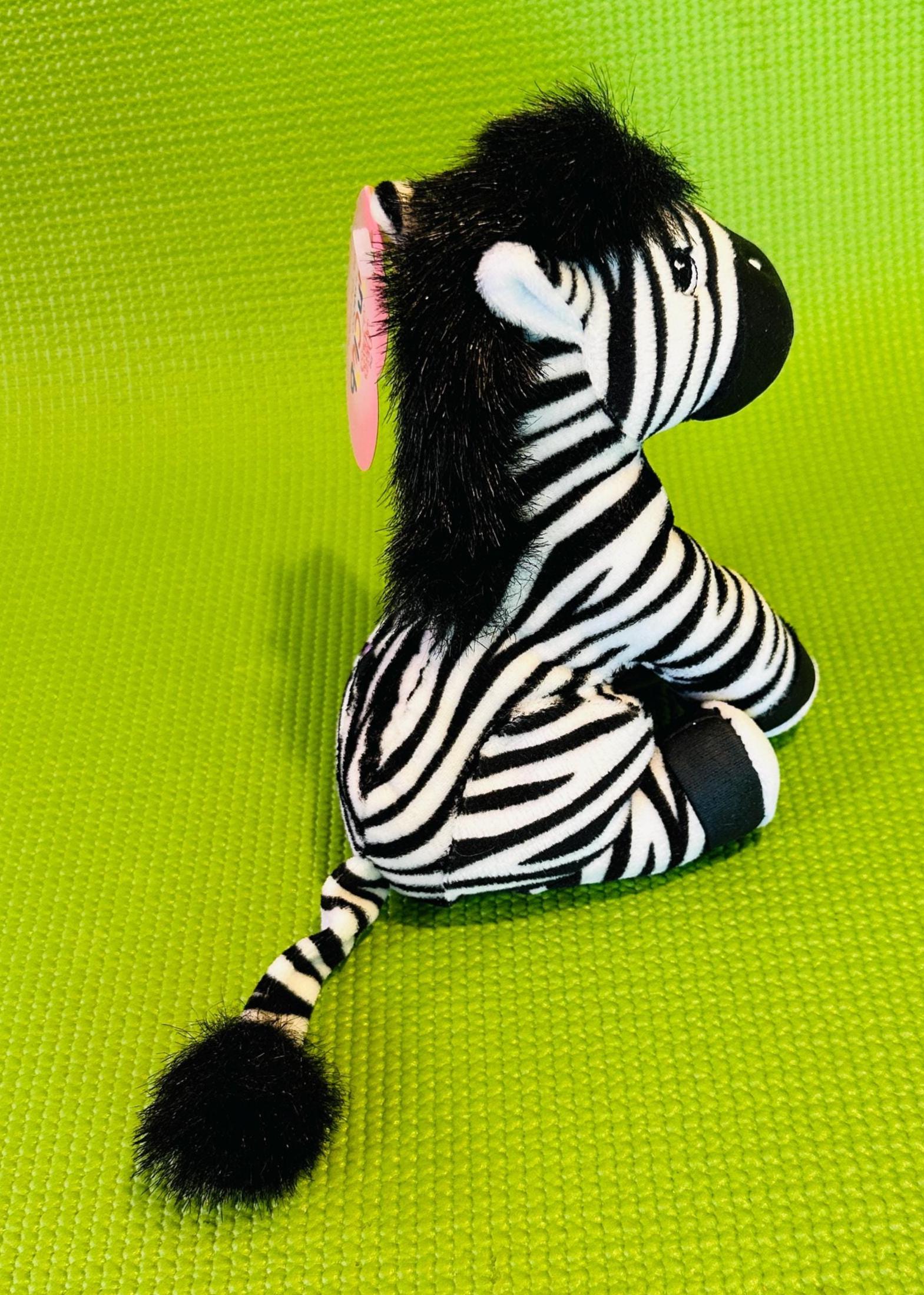 Zelda the Zebra Porcelain Figure & Plush Set – Precious Moments