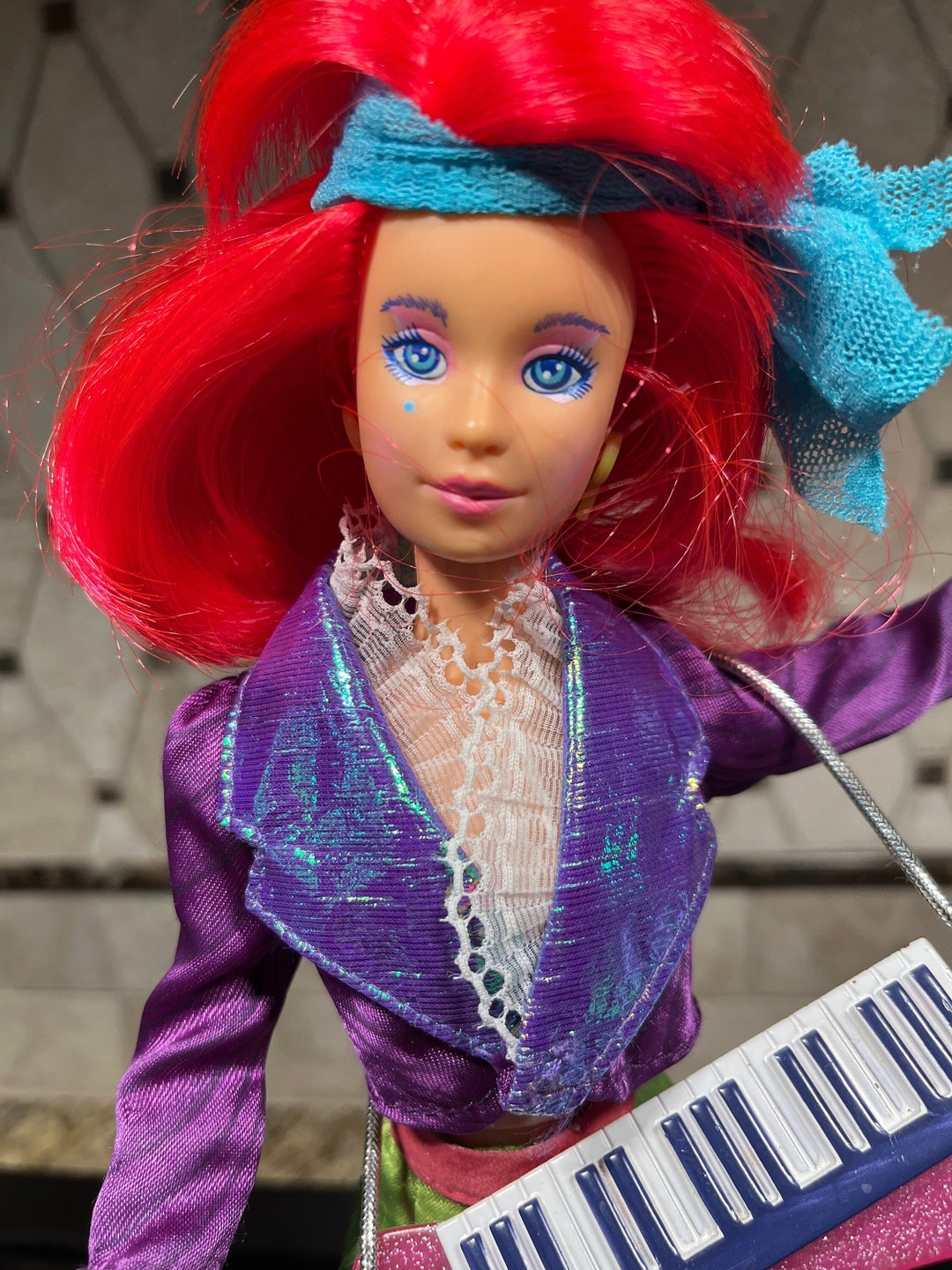 POUPÉE JEM ET les Hologrammes Misfits Pizzazz Vintage Hasbro