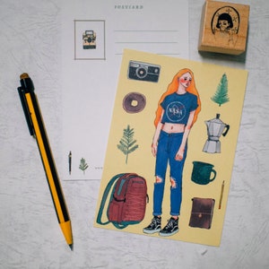 Cartão postal da La Dolce Vita Space Girl | Cartão de felicitações Aiya Bungu, La Dolce Vita Girl, Correio feliz, Correio em andamento, Cartão de mensagem fofo