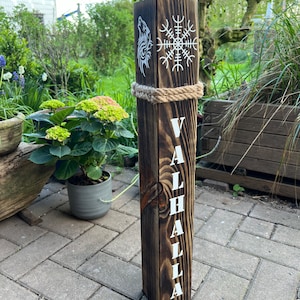 Holzpoller mit Ölfackel, Valhalla, Viking, Wikinger Poller, Terrassendeko, Holzstele Garten, Geschenk Hochzeit, Gartendeko, Feuersäule