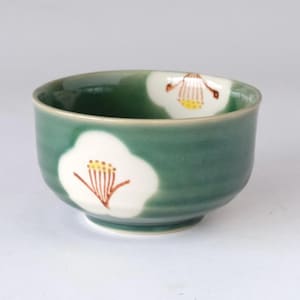 Made in Japan Oribe Tsubaki Mino Ware Green Floral Matcha Bowl | Handcrafted Japanese Chawan | Traditional Matcha Tool | Gifu Pottery