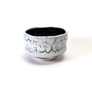 Made in Japan | ShiroKuro Arakannyu Mino Ware Matcha Tea Bowl | Handmade Ceramic Chawan for Tea Ceremony | Authentic Pottery from Gifu