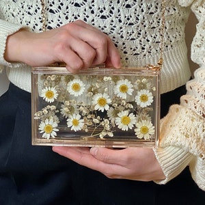 Real Pressed Daisies flowers clutch bag, Handmade resin flower bag, acrylic bag, clear transparent box bag, pressed flowers image 1