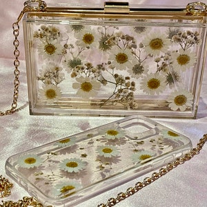 Real Pressed Daisies flowers clutch bag, Handmade resin flower bag, acrylic bag, clear transparent box bag, pressed flowers image 3