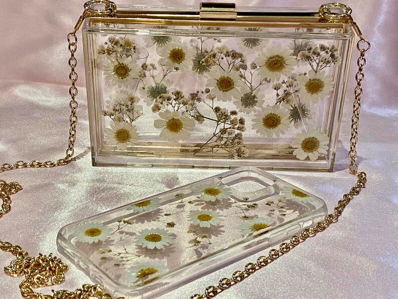 Real Pressed Daisies flowers clutch bag, Handmade resin flower bag, acrylic bag, clear transparent box bag, pressed flowers image 3