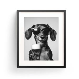 ダックスフントビールウォールアート 白黒プリント ダックスフントバーカートプリント 犬ギフト 面白い犬のポスター バーデコレーション キッチンデコレーション デジタルダウンロード