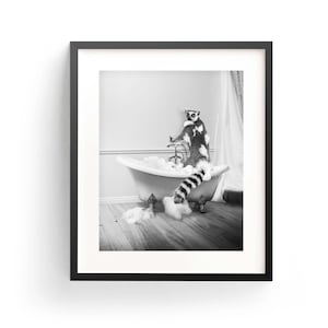 Decorazione da parete per bagno con lemure in vasca, lemure che fa la doccia, poster con lemure carino, arte per il bagno per bambini, download immediato