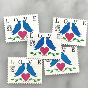 Sellos antiguos sin usar de pájaros del amor / Franqueo azul de USPS / 25 centavos de dólar estadounidense
