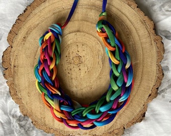 Rainbow necklace, T-shirt yarn jewellery, Fabric accessories, Woven necklace, Boho accessories, Colourful style, Textile necklace