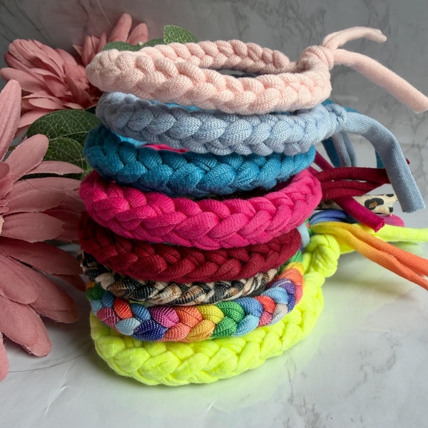 Chunky T-Shirt Yarn Stackable Bracelet, Braided Fabric Jewelry, Sustainable Fashion Accessory