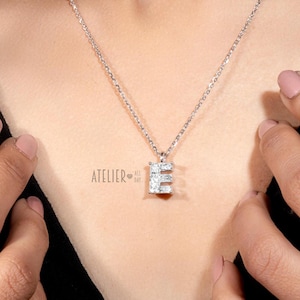 Elegante collar con colgante inicial "E" - Diamante cultivado en laboratorio y oro macizo de 14 quilates - Regalo personalizable para mujer - Uso diario - Diamante con nombre