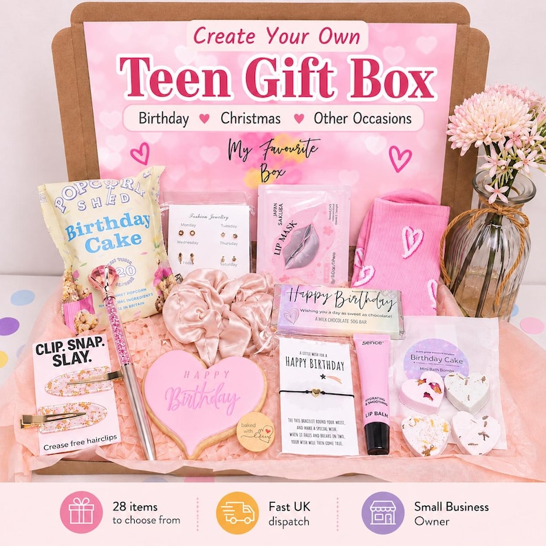 Pode incluir: Uma caixa de presente de papel&atilde;o contendo um saco de pipoca, bijuterias, uma m&aacute;scara labial, meias rosas, uma caneta com glitter, grampos de cabelo, um biscoito em forma de cora&ccedil;&atilde;o, chocolate, uma pulseira e bombas de banho.