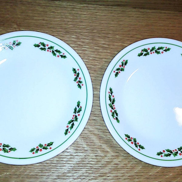 Corelle by Corning. Winter Holly. One set of two 6 3/4" bread plates with red n green Holly berries n black vein leaf design. Vintage.