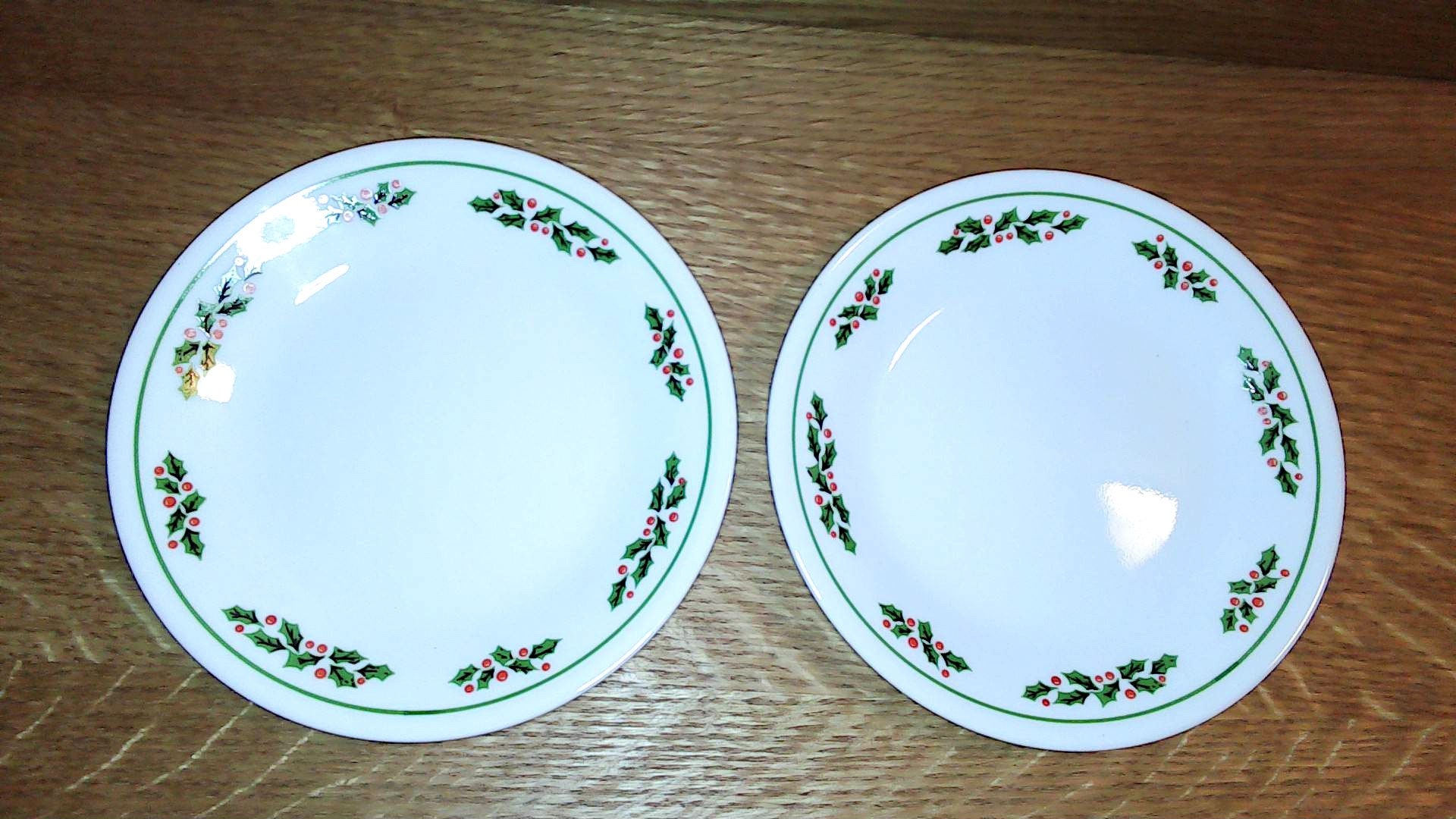Vintage corelle deals christmas dishes
