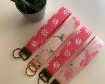 Pink Wristlet Key Fob - Floral Wristlet Key Chain - Wrist Lanyard - Cute Key Chain - Key Chain Gift - Floral Gifts