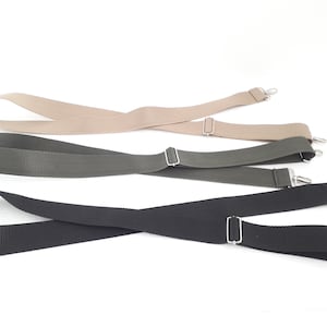 Detachable strap- adjustable webbing strap- shoulder strap