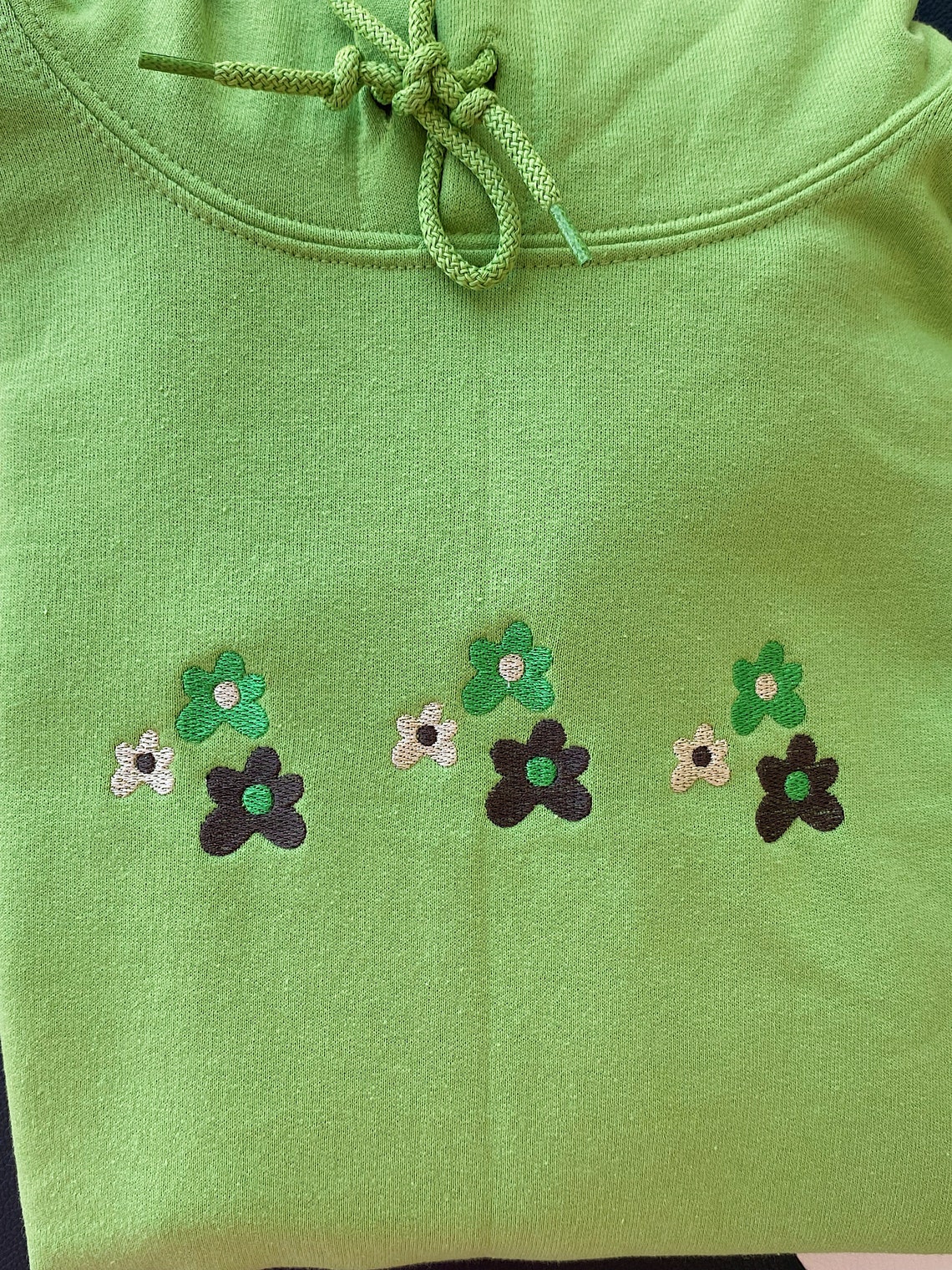 Trendy Cute Y2k Flowers Embroidered Hoodie L Trendy Aesthetic - Etsy