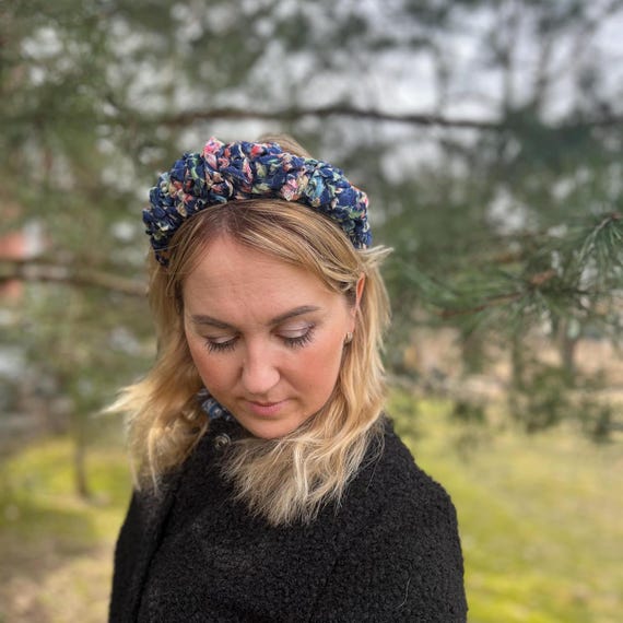 Handmade Floral Lace Headband, Soft Fabric Hair Accessory  display picture 1