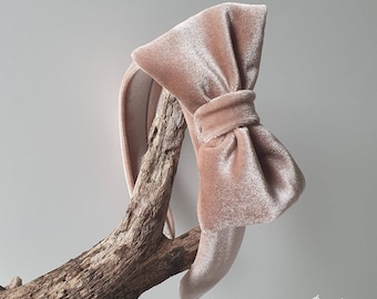 Mädchen Stirnband mit Schleife. Kinder Samtstirnband. Stirnband. Samtstirnband. Geschenk für Mädchen. Geschenk. Geschenk für Freund. Kleines Geschenk. Schleifen Stirnband