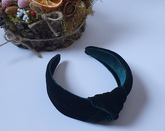 Velvet top knotted emerald green  headband. Headband Turban. Women headband. Hair accessories. Top knotted. Velvet headband. Alice headband