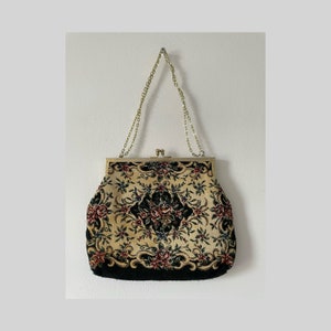 Vintage Tapestry Floral Cluth, Purse, Bag, Gold Clasp, Amazing Needlepoint Bag, Made in Hong Kong, 1960s,