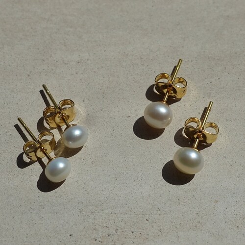 UK Seller Simple White Simulated 8mm Pearl Studs Minimalist Earrings 