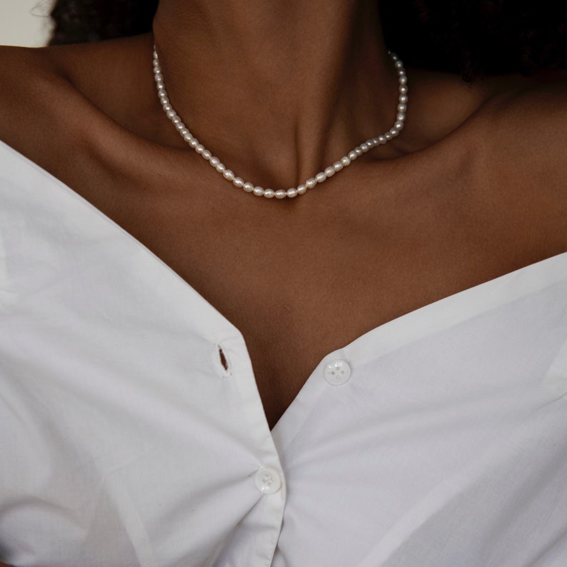 Collier ras du cou avec perles d'eau douce Petit collier de perles naturelles Collier de perles réglable Perles de qualité supérieure AAAA image 7