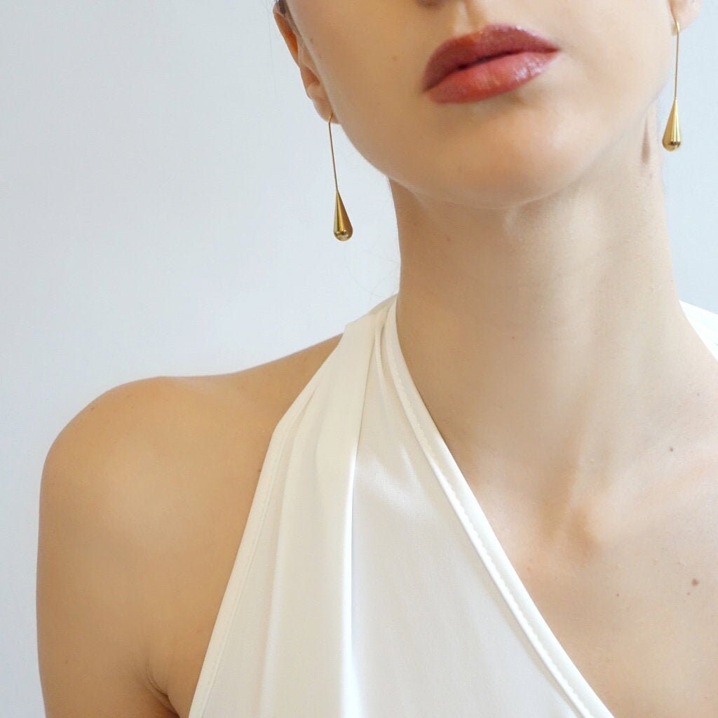 Gold Waterdrop Earrings | Gold Teardrop Earrings | Minimalist Jewelle…