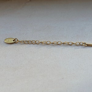 Collar colgante de perlas naturales redondas Collar de oro de perlas delicadas Collar de perlas individuales de oro de 18 quilates imagen 5