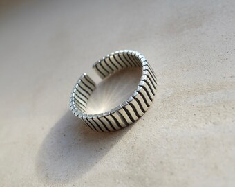 Sterling zilveren gehamerde ring, verstelbare sterling zilveren ring