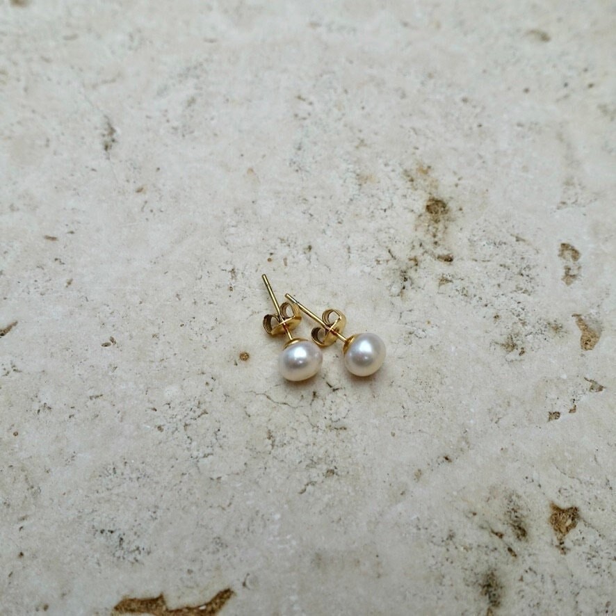 Full Pearl Stone, Real Pearl Stones, Water Pearls Uk, Follow Your