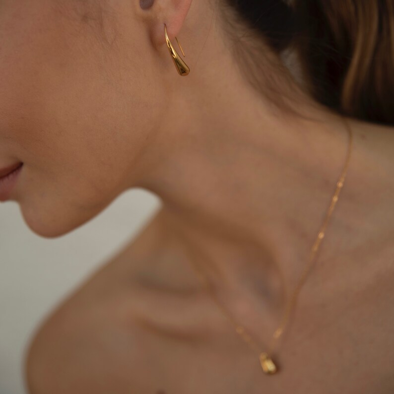 18K Gold Waterdrop Oorbellen Waterdrop Hook Oorbellen Minimalistische Gouden Oorbellen Gouden Drop Oorbellen afbeelding 3