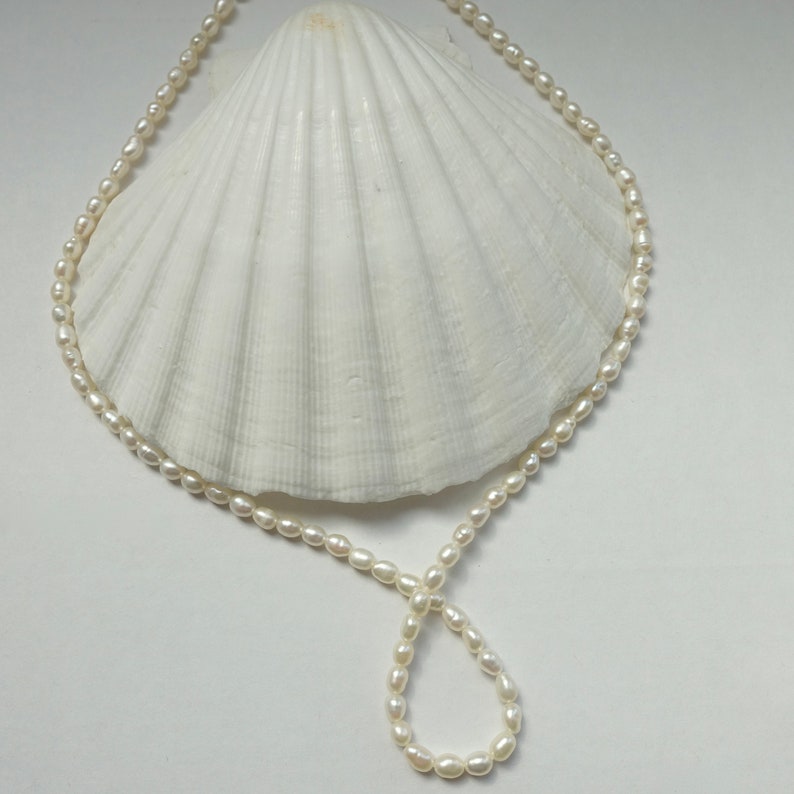 Collier ras du cou avec perles d'eau douce Petit collier de perles naturelles Collier de perles réglable Perles de qualité supérieure AAAA image 5