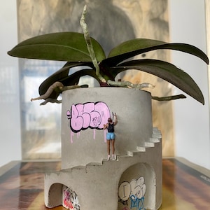 Art Planter / Concrete Planter / Graffiti / Street Art / Architectural Planter / Pop Art / Unique Planter / Plant Pot / Art Vessels