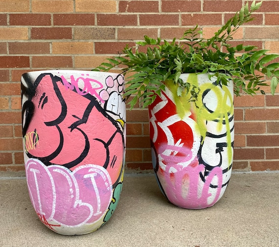 Planter / Plant Pot / Graffiti / Handmade Gift / Unique Gift / Personalized  / Personalized Gift / Gifts for Her / Gift / Gifts / Art / - Etsy Israel
