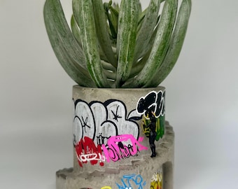 Planter / Graffiti / Handmade Gift /  Unique Gift / Personalized / Gifts for Her / Gift / Art / Graffiti Planter / Mini / Miniatures