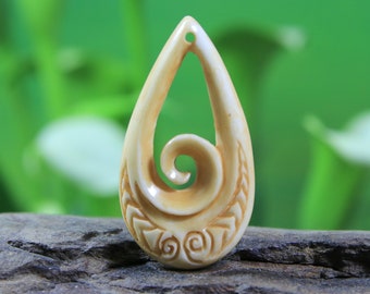 Handgesneden Hawaïaanse Maori-hanger van been