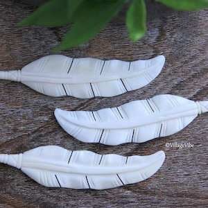 Pendentif Feuilles de bananier Pendentif Côté Percé Os Sculpté 1 Pièce